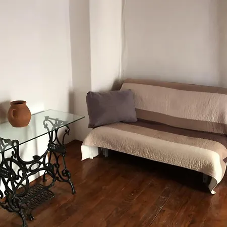 Mit Kamin In Der Stadt By Interhome Hébergement de vacances *